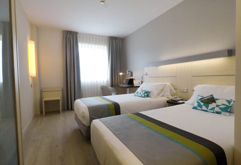 Hotel Holiday Inn Express Pamplona, An Ihg