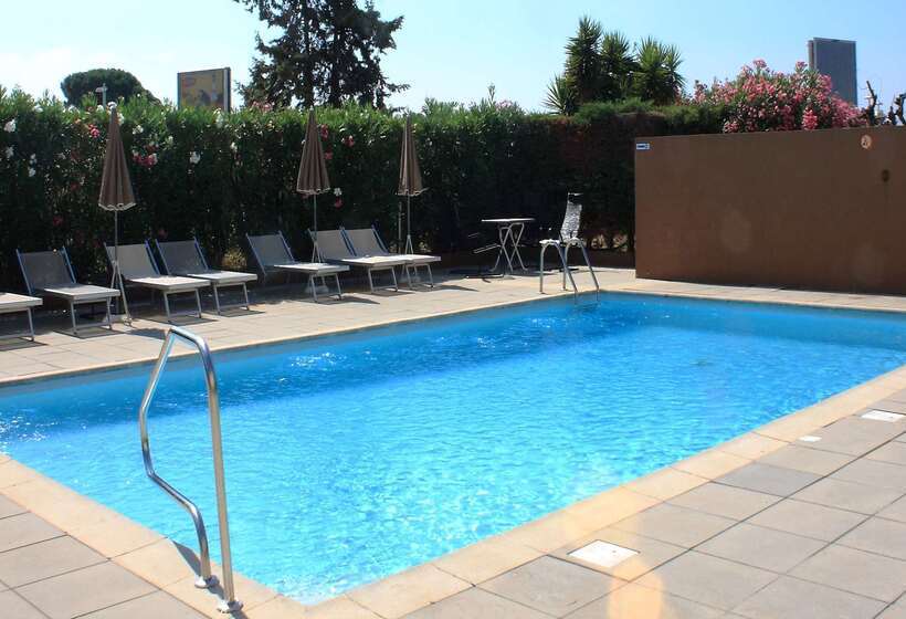 בית מלון כפרי Des Victoires   Restaurant