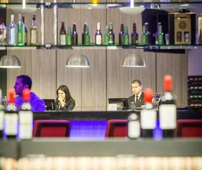 Отель Mercure Sao Jose Dos Campos