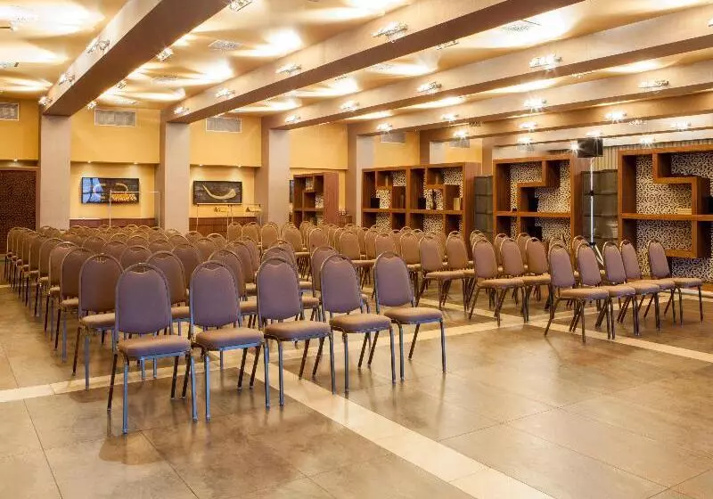 فندق Palau De Bellavista Girona By Urh