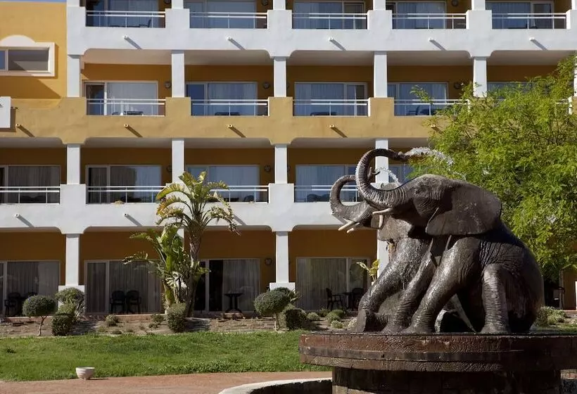 Отель Playazimbali