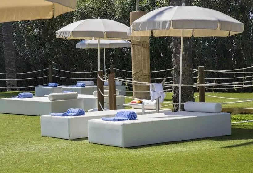 Отель Playazimbali