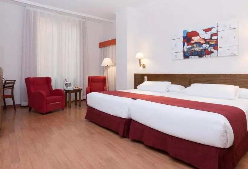 Отель Senator Cádiz