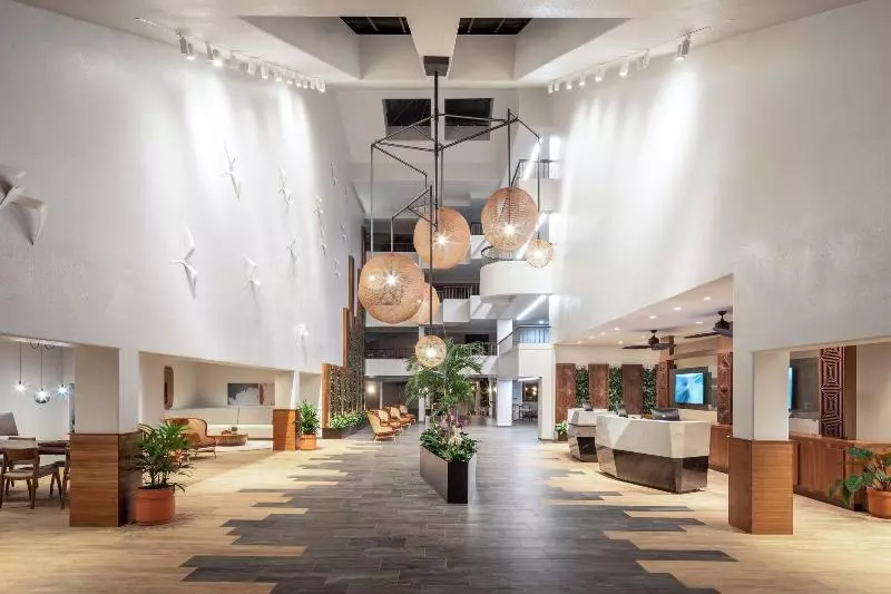 هتل Sheraton Kauai Coconut Beach Resort