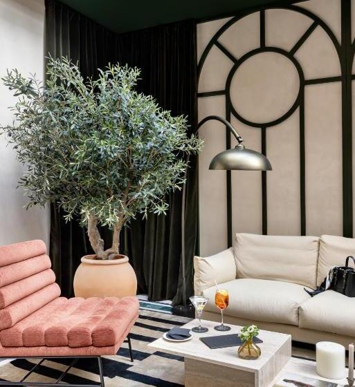 Tótem Madrid, A Small Luxury Hotel Of The World