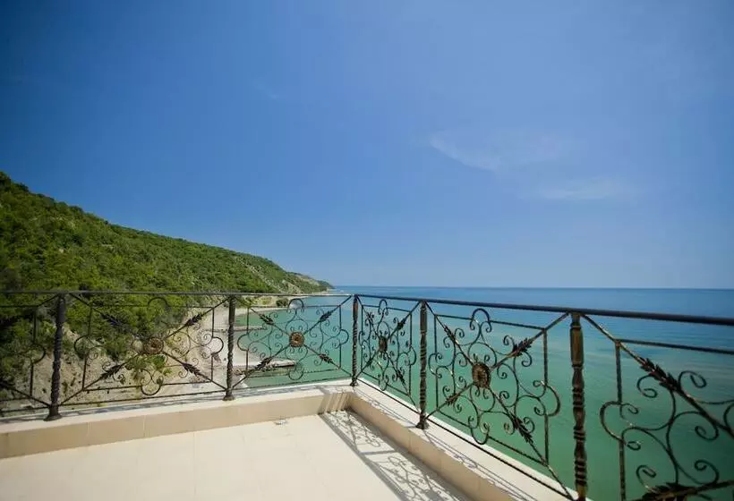 Royal Bay Hotel – All Inclusive