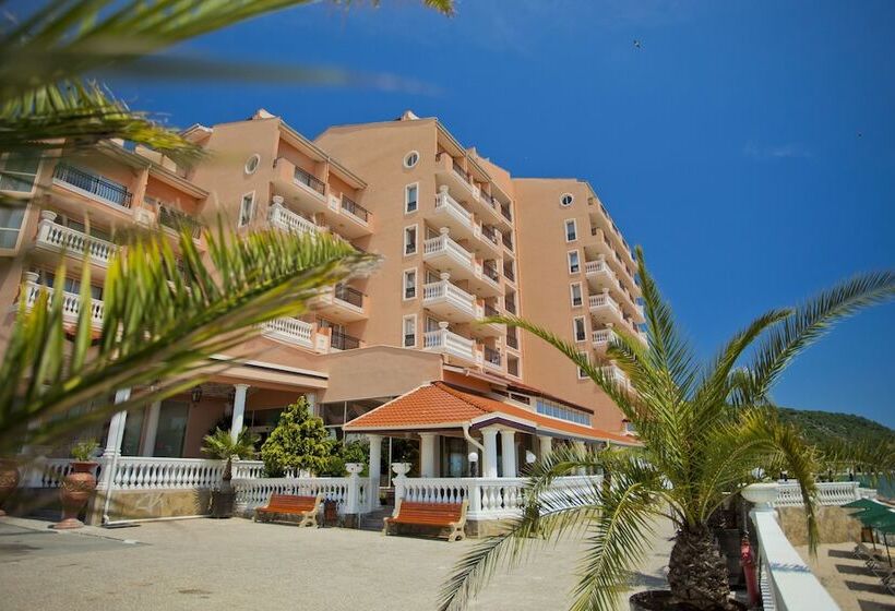 Royal Bay Hotel – All Inclusive
