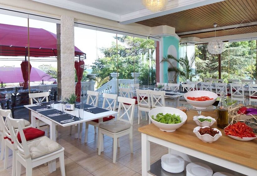 Royal Bay Hotel – All Inclusive