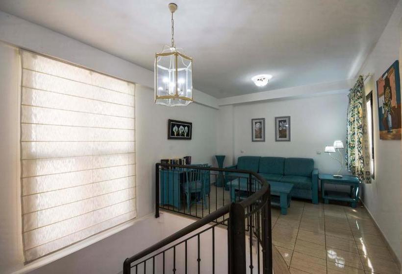 Sunshine Beach Villas