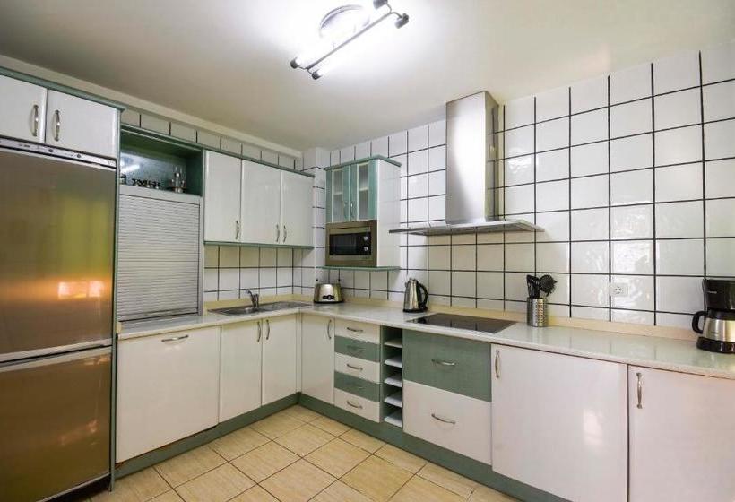 Sunshine Beach Villas