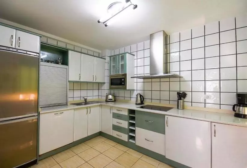 Sunshine Beach Villas