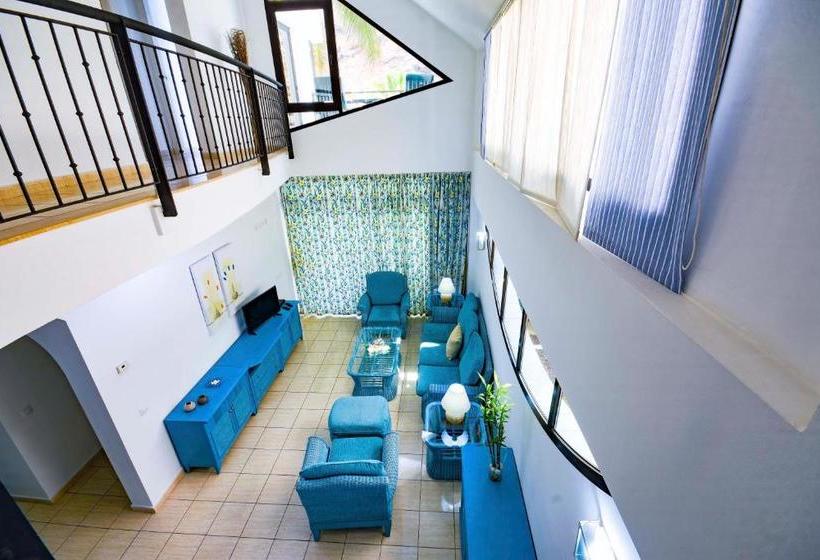 Sunshine Beach Villas