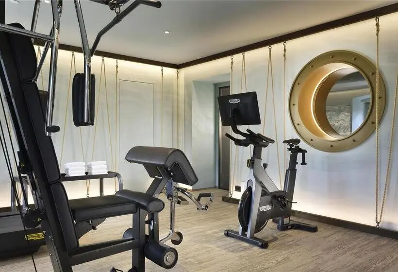 Grand Hotel Savoia Genova, Curio Collection by Hilton