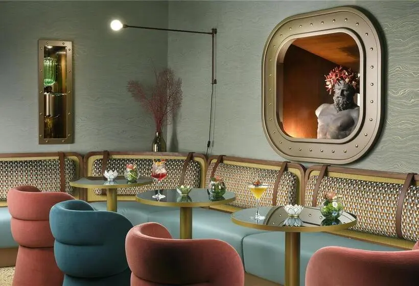 Grand Hotel Savoia Genova, Curio Collection by Hilton