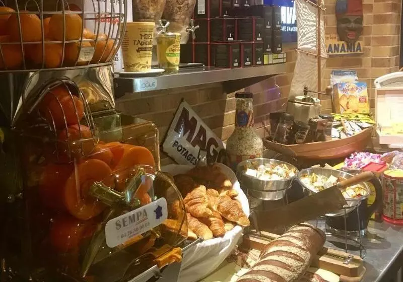 호텔 Arcantis Le Voltaire