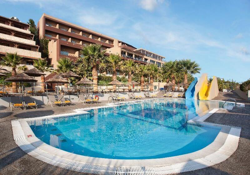 فندق Blue Bay Resort