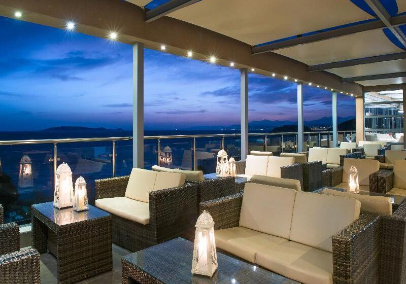 فندق Blue Bay Resort