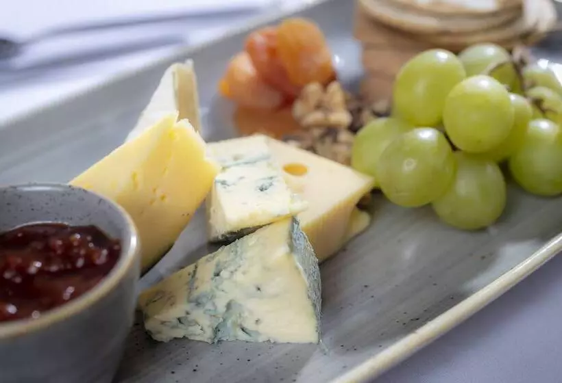 Clayton Hotel Cork City