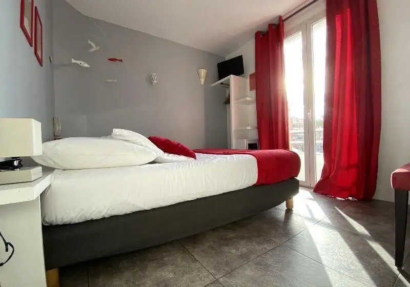 ホテル Hôtel La Rotonde