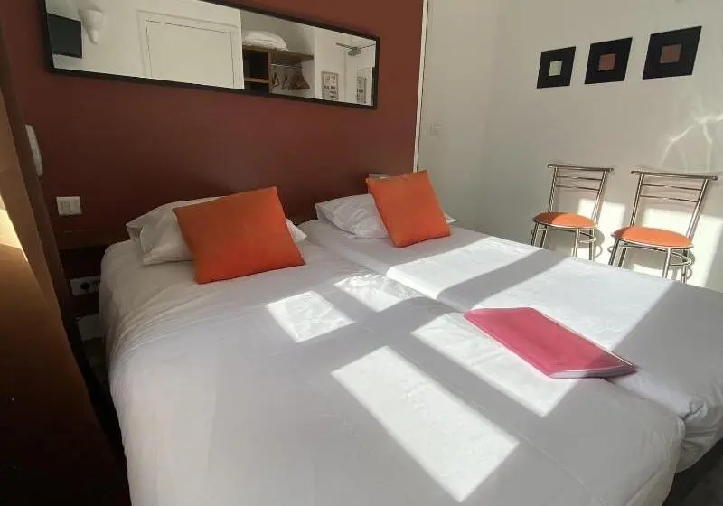 ホテル Hôtel La Rotonde