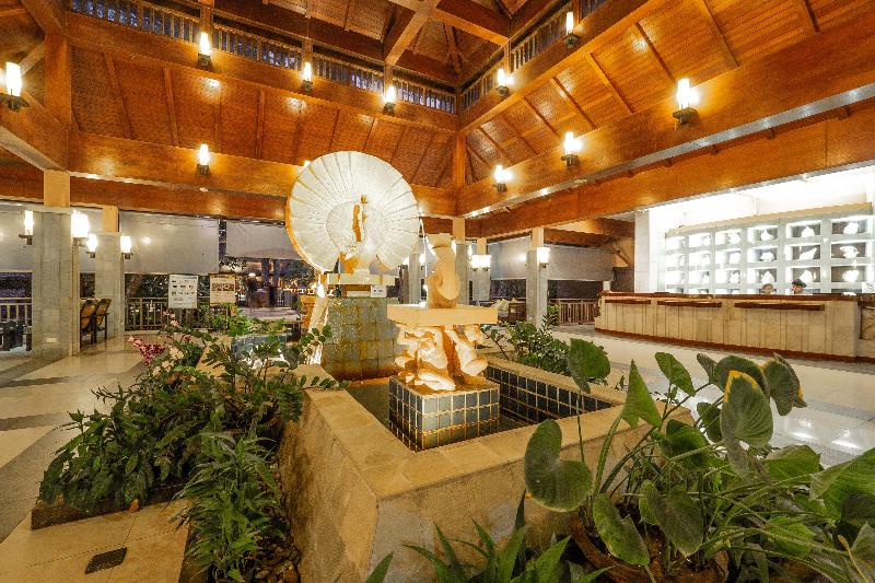 בית מלון כפרי Khaolak Merlin Resort