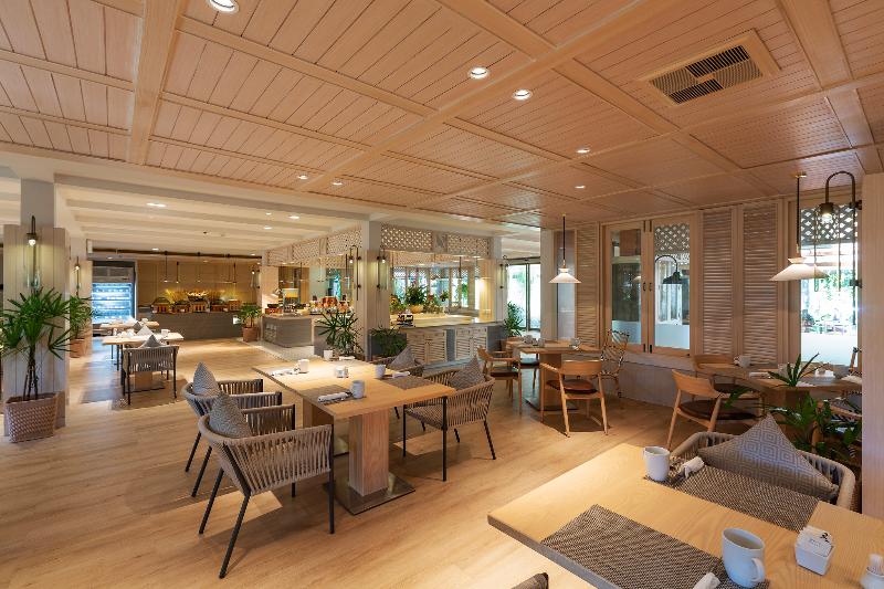 בית מלון כפרי Khaolak Merlin Resort