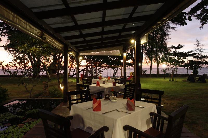 בית מלון כפרי Khaolak Merlin Resort