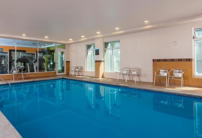 فندق Krystal Urban Monterrey San Jeronimo