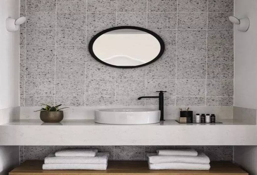 هتل La Maltese Estate