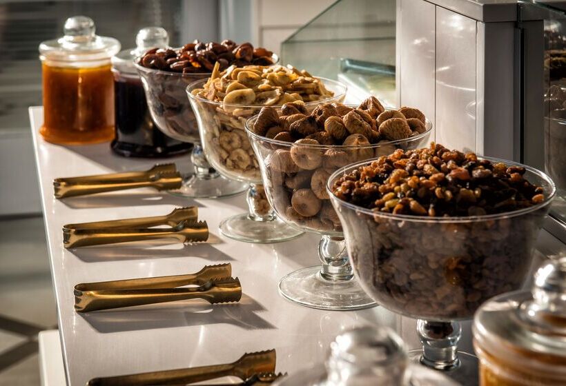 هتل Mari Kristin Beach