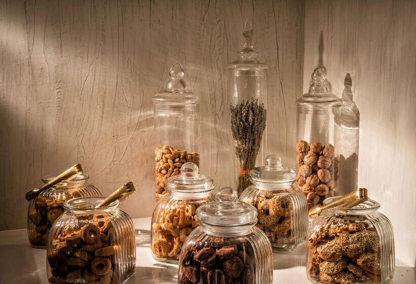 هتل Mari Kristin Beach