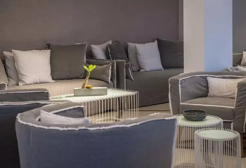 ホテル Mari Kristin Beach