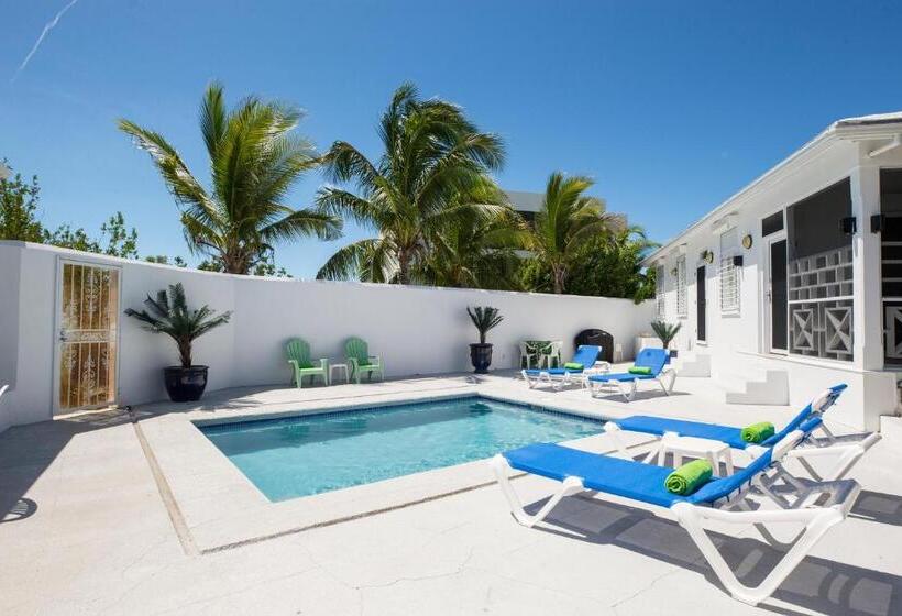 هتل Ports Of Call Resort