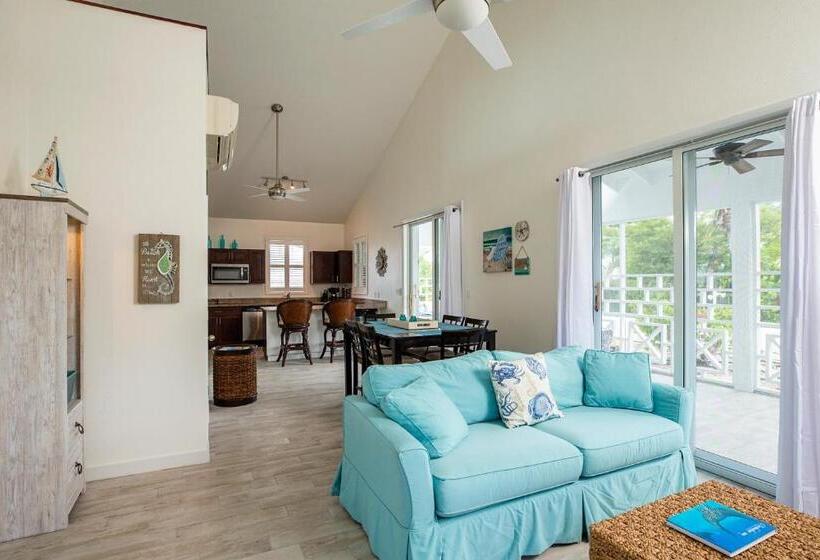 هتل Ports Of Call Resort