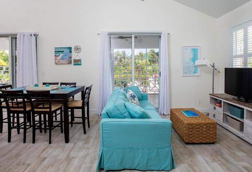 هتل Ports Of Call Resort