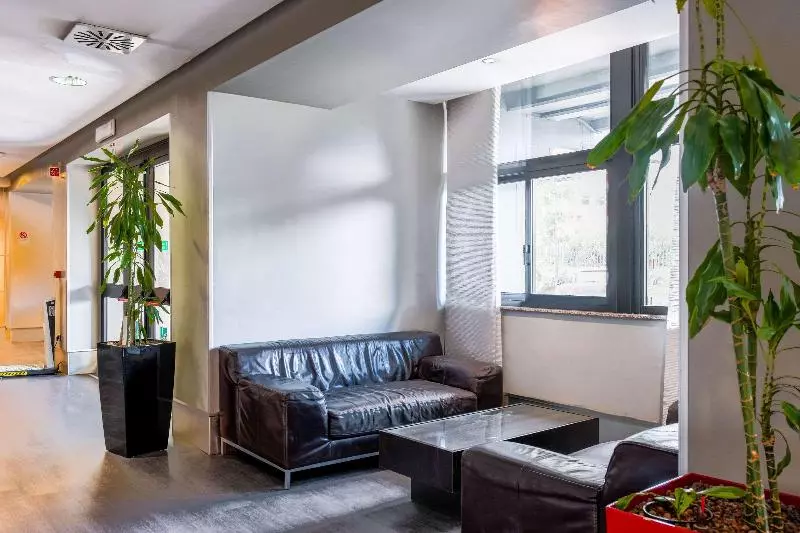 酒店 Quality  Rouge Et Noir