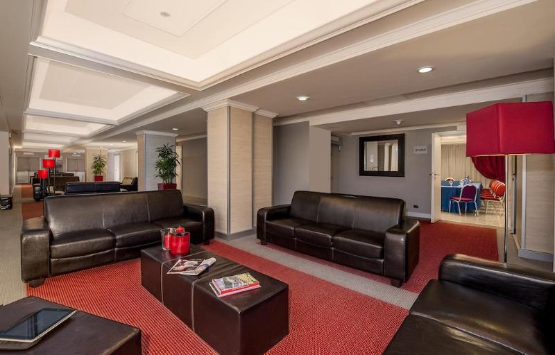 בית מלון כפרי Quality Rouge Et Noir