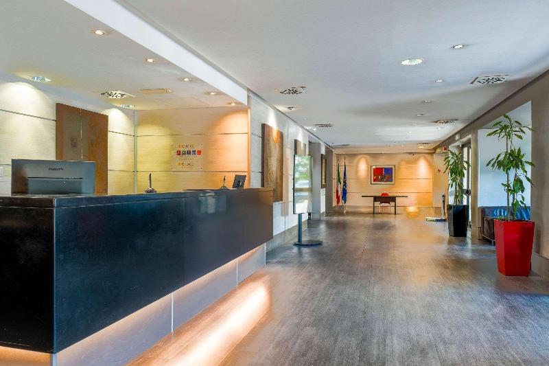 בית מלון כפרי Quality Rouge Et Noir