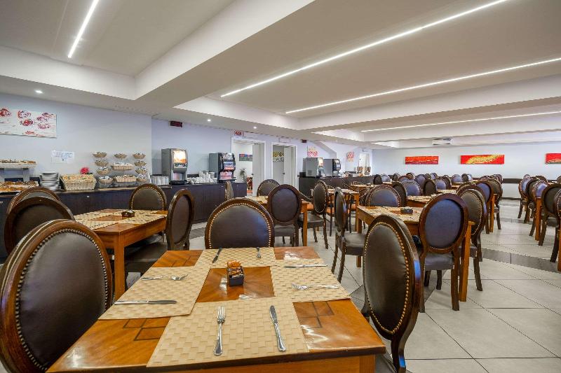 בית מלון כפרי Quality Rouge Et Noir