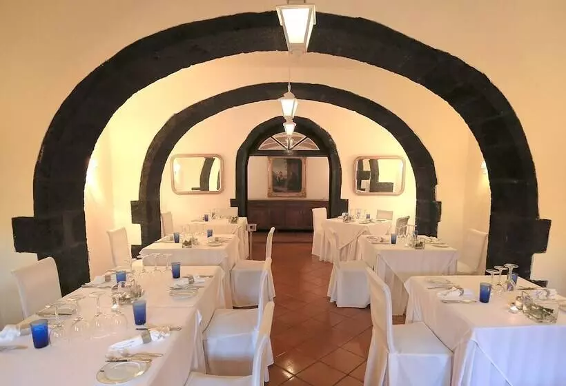 Отель Solar Do Conde Garden