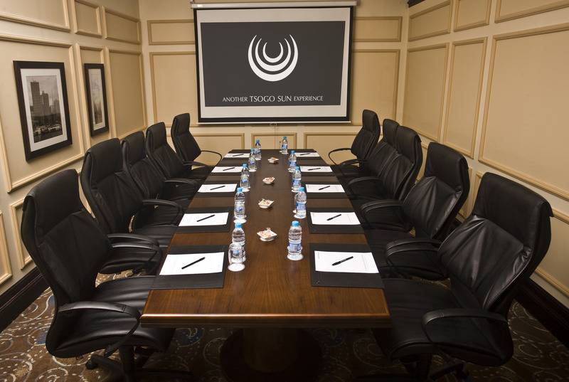 בית מלון כפרי Southern Sun Elangeni & Maharani