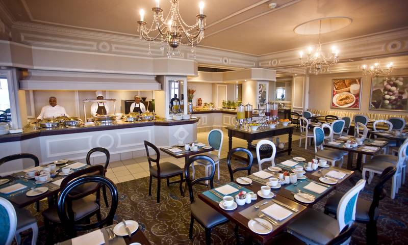 בית מלון כפרי Southern Sun Elangeni & Maharani