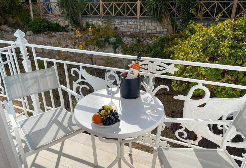 בית מלון כפרי Stratos