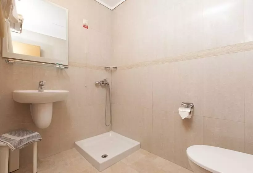 בית מלון כפרי Telioni