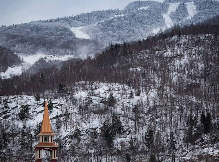 فندق Tour Des Voyageurs
