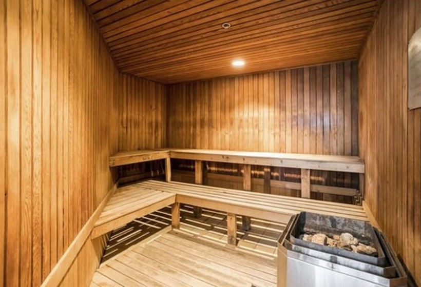 فندق Tour Des Voyageurs