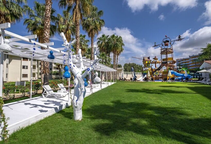 בית מלון כפרי Utopia Resort & Residence