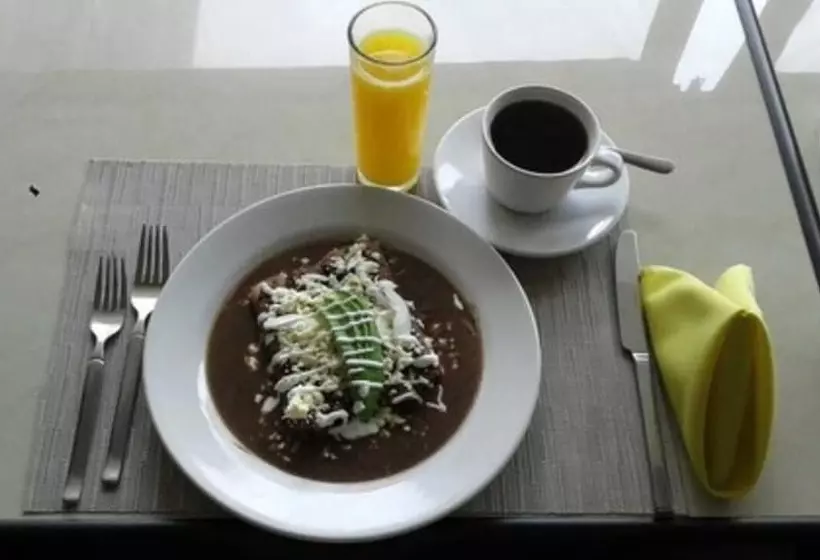 هتل Villa Las Margaritas Plaza Cristal