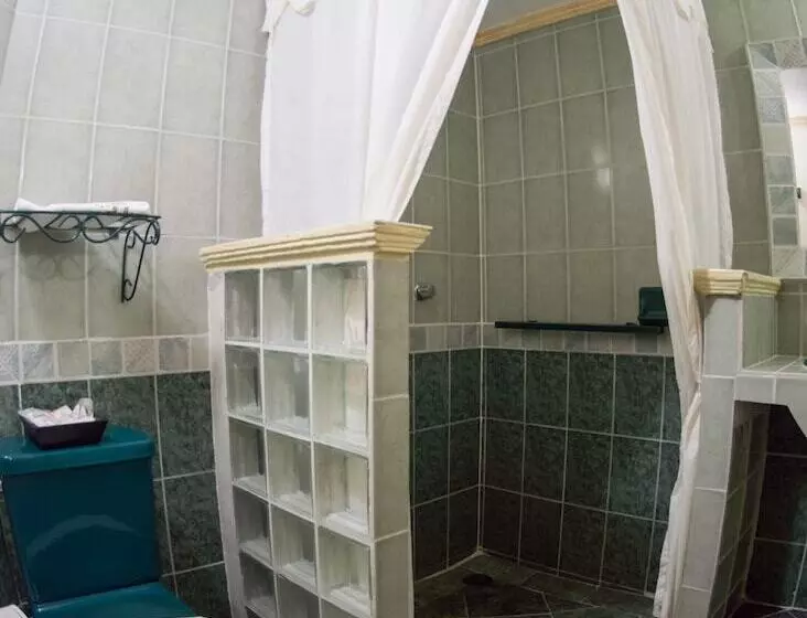 هتل Villa Las Margaritas Plaza Cristal