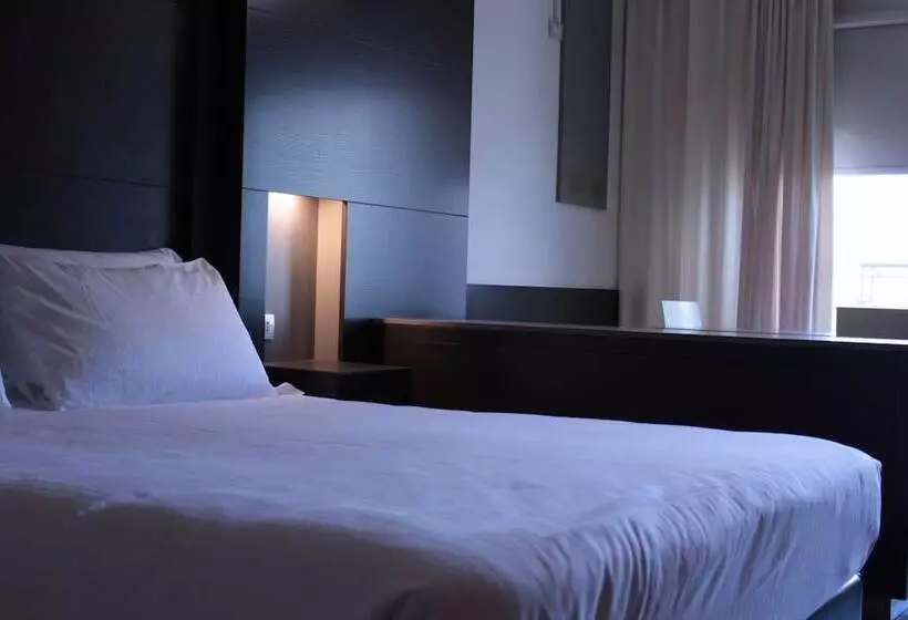 Wall Art Hotel & Residence